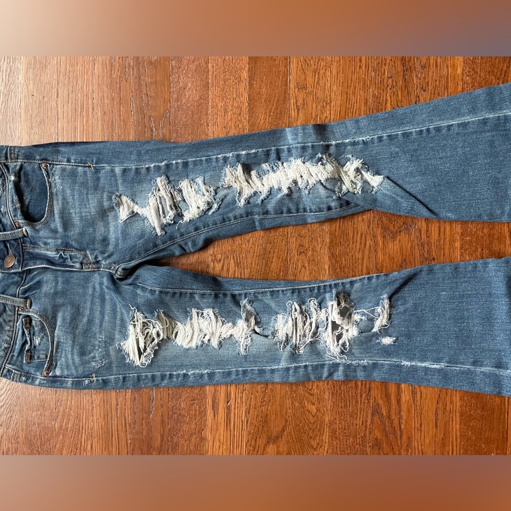 BOHO artist AE flair distressed jeans - Picture 3 of 6